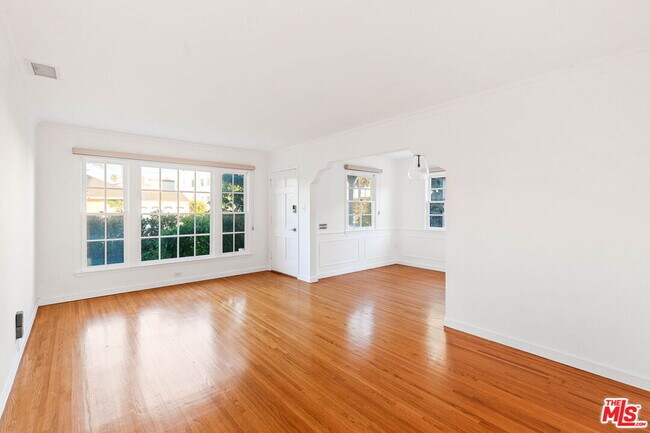 Building Photo - 3869 Westwood Blvd