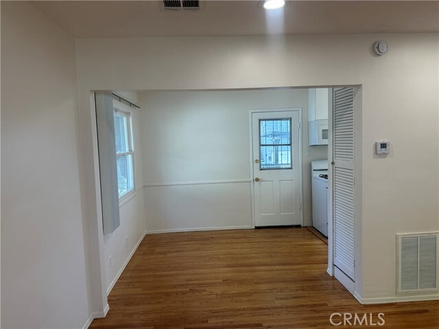 Foto del edificio - 1808 Oakwood Ave