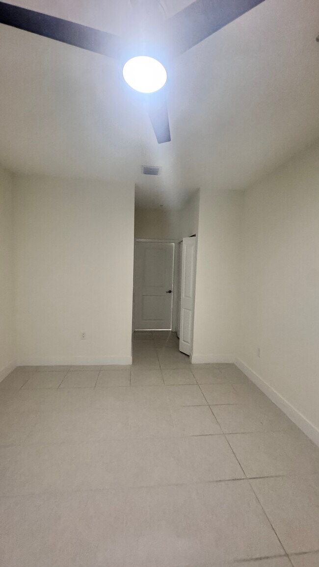 Master Bedroom - 8001 NW 41st St
