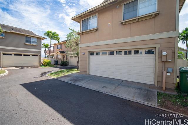 Building Photo - 91-476-476 Makalea St