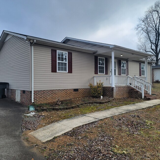 Foto del edificio - 1616 Linda Ave