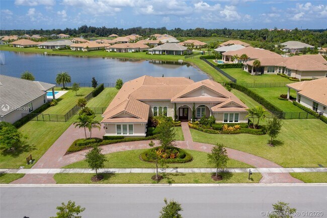 Foto del edificio - 4895 E Sterling Ranch Cir