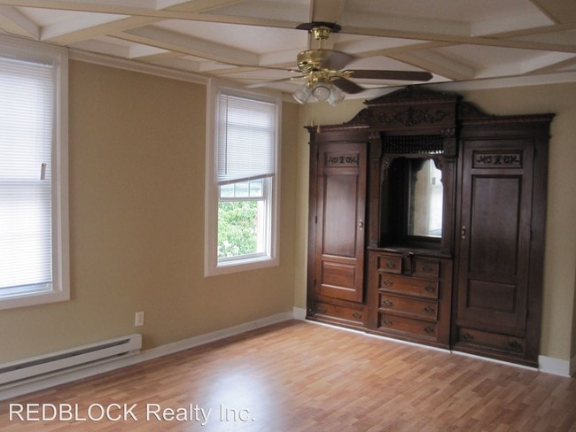 Building Photo - 2 br, 1 bath Apartment - 2703 Kirkbride