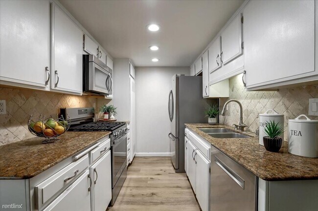 Building Photo - 1 br, 1 bath Condo - 1489 De Rose Way