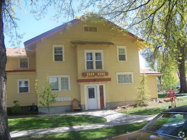 Building Photo - 1701 Everett St