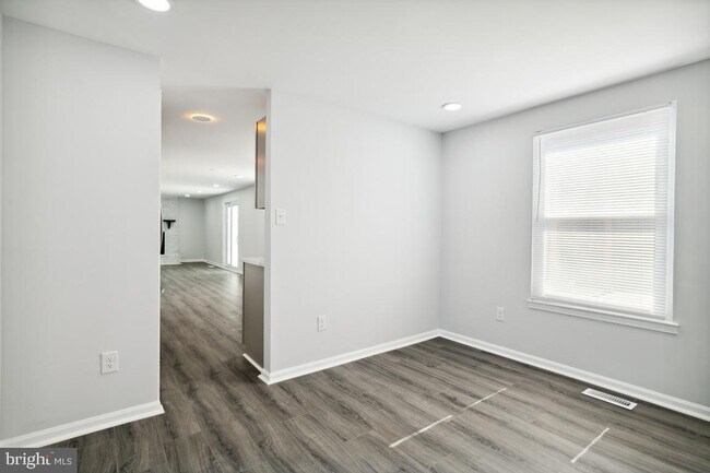 Building Photo - 12401 Stone Church Ct