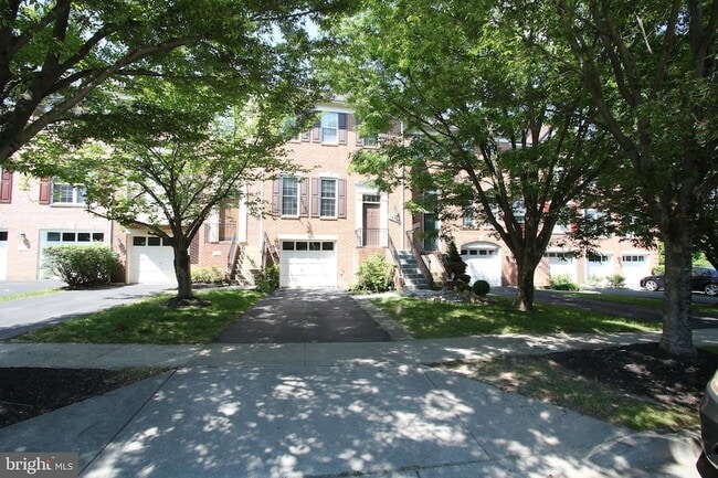 Foto del edificio - 13728 Valley Oak Cir