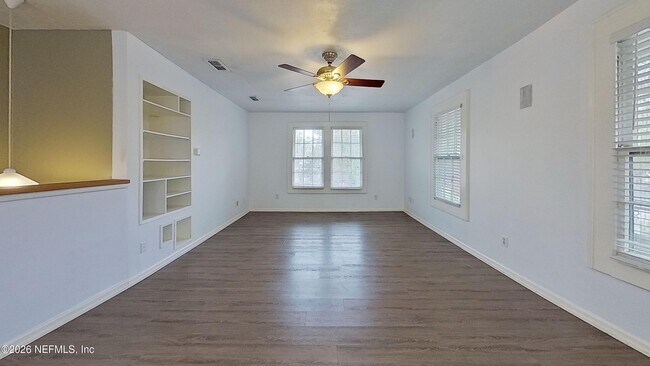 Foto del edificio - 2210 Myra St