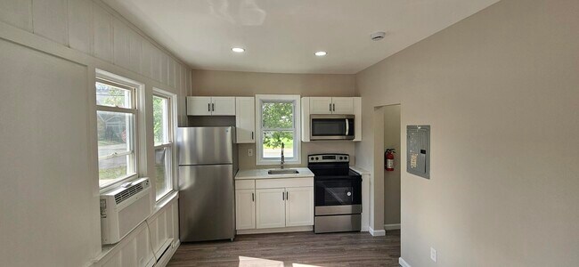 Foto del edificio - 308 Pennington Ave