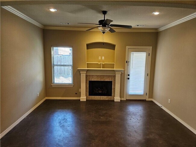 Foto del edificio - Nice 3 bedroom 2 bath home in Middle of Fayetteville