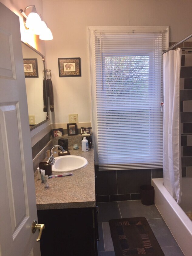 Bathroom - 4506 Garrison Blvd