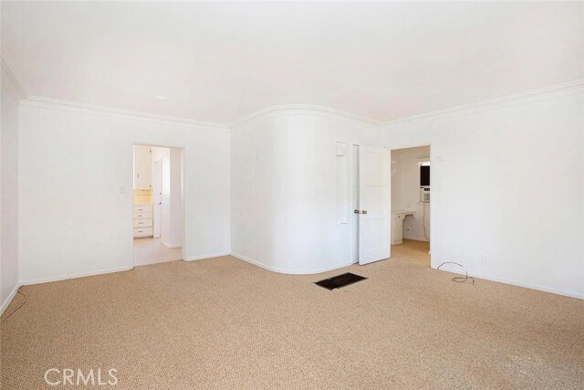 Primary Photo - 506 N Parish Pl