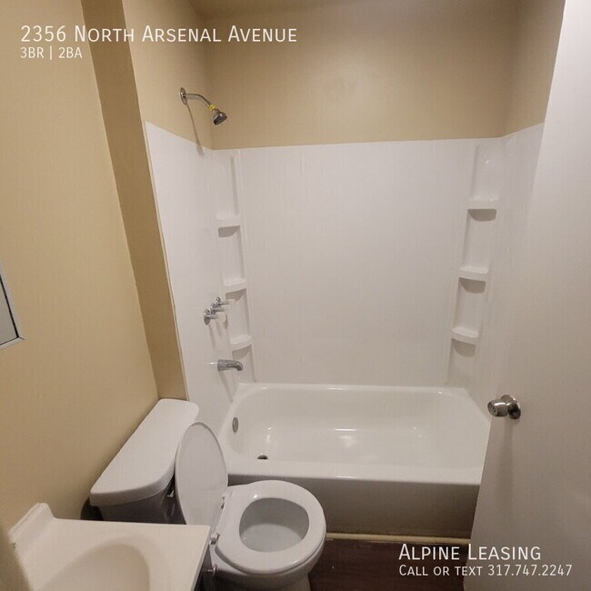 Foto del edificio - 2356 N Arsenal Ave