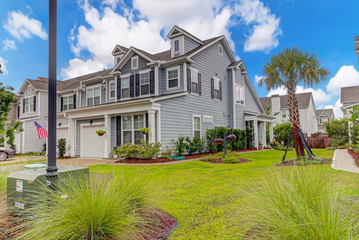 Foto principal - 2591 Kingsfield St