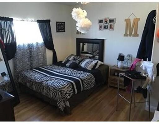Foto principal - 1354 Gorham St