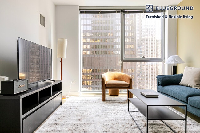 Building Photo - 201 N Garland Ct