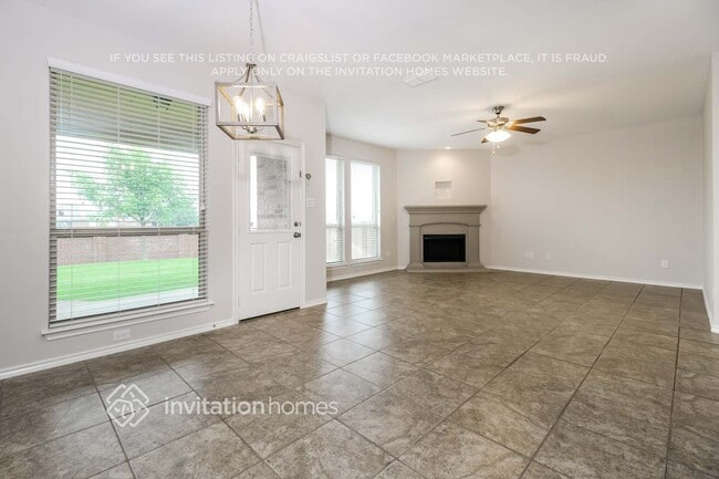 Foto del edificio - 3232 Tamarack Ln
