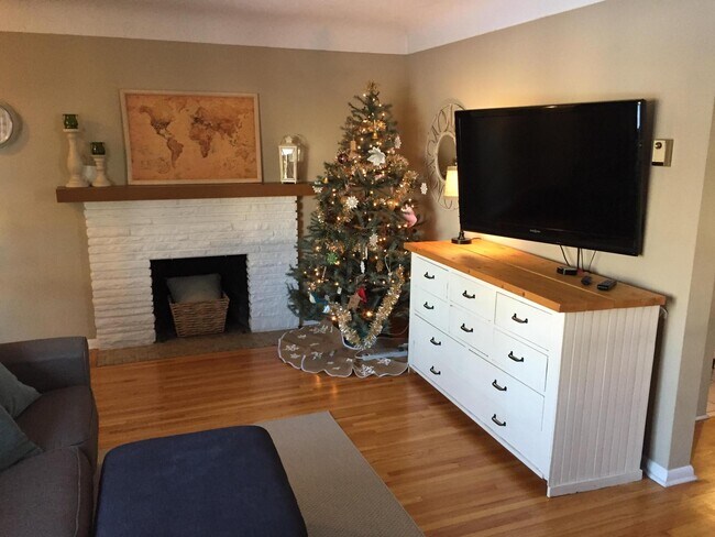 Building Photo - 5812 Penn Ave S