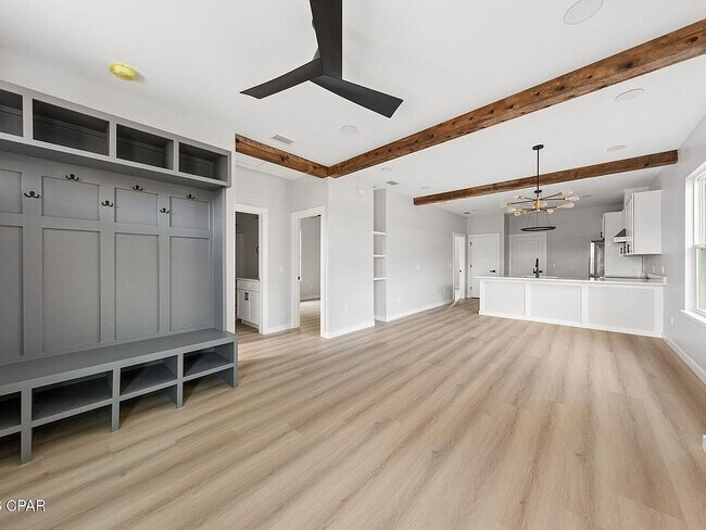 Foto del edificio - 517 E 8th St