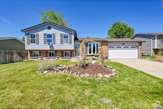 Building Photo - 10883 Fairfax Way