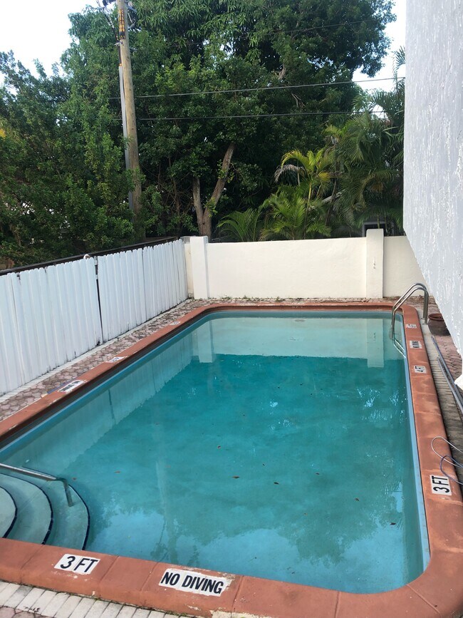 Foto del edificio - 3000 N Ocean Blvd
