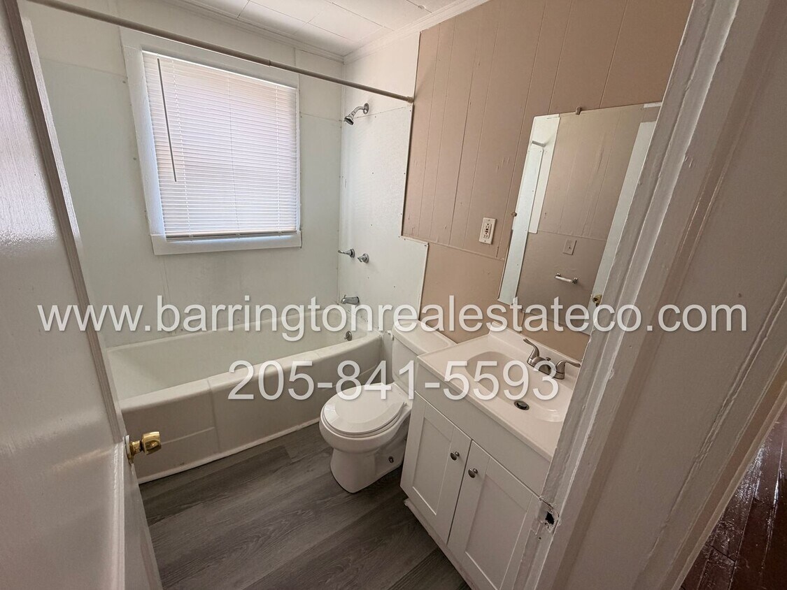 Foto del edificio - 728 29th St SW