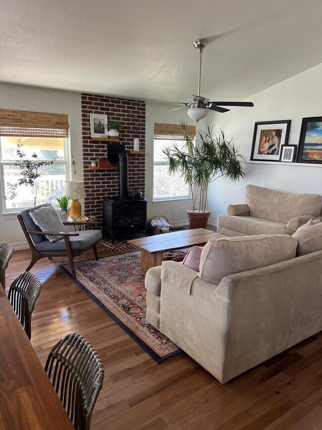 Foto del edificio - Beautiful 5 Bed 3 Bath in NE Fort Collins!