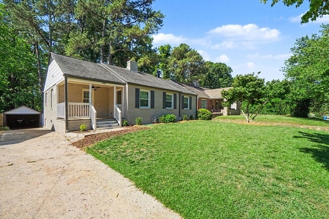 Building Photo - 490 Lynnhaven Dr SW