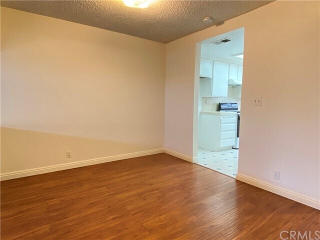 Building Photo - 1620 S 5th St