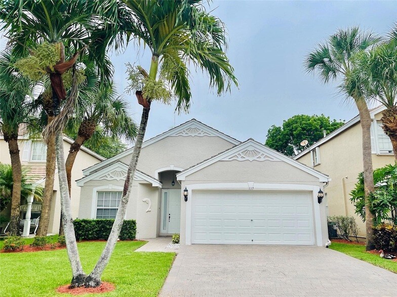 Foto principal - 137 Canterbury Pl