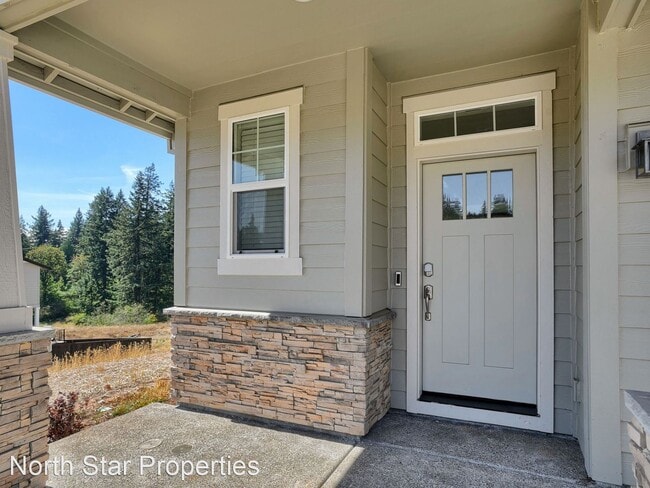 Building Photo - 4 br, 2.5 bath House - 11305 SE Courteous Ct
