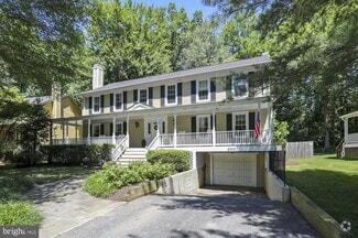 Building Photo - 8225 Osage Ln