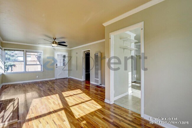Foto del edificio - 15146 Herring Ave