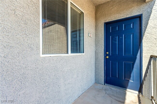 Foto del edificio - 7413 W Russell Rd