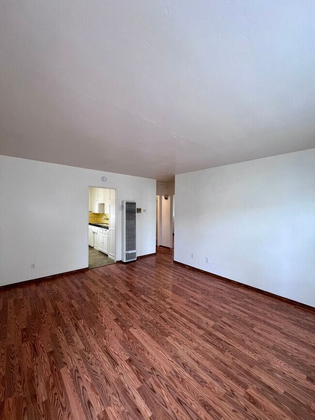 Foto del edificio - 4720-34 Wilson Ave