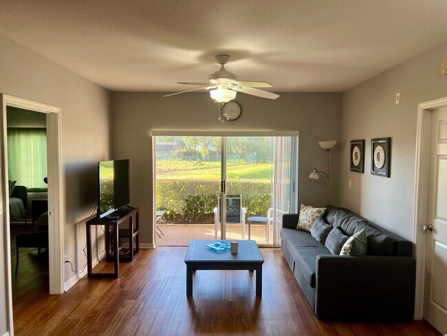 Building Photo - ***VERY REASONABLE RATE***FULLY FURNISHED  ***LOVELY FURNISHED 2 BED/2 BATH***GROUND FLOOR**SEASO...