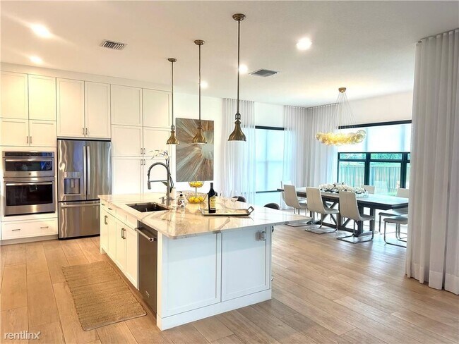 Foto del edificio - 5 br, 5 bath House - 8579 Apple Falls Ln