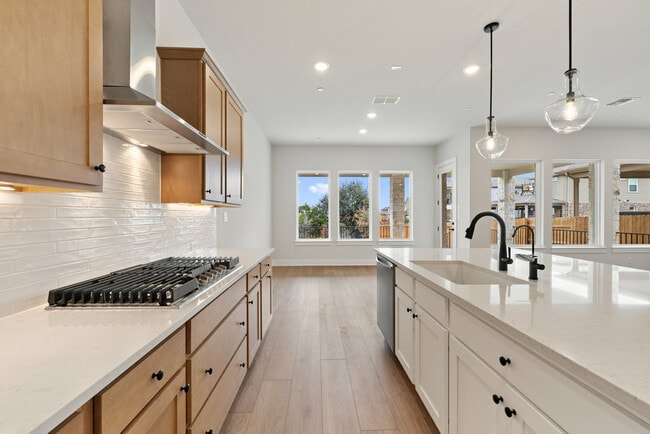 Foto del edificio - 6313 Leftwich Cv