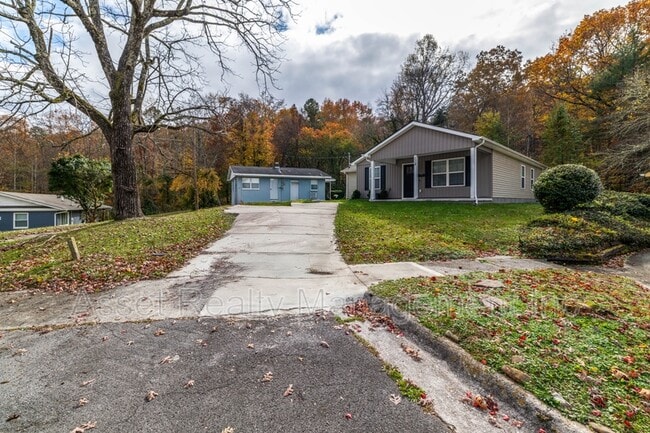 Building Photo - 112 Bennett Ln