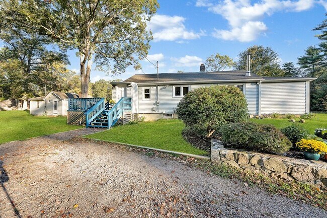 Building Photo - 107 Richmond Townhouse Rd