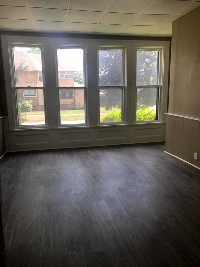 1003 Court St Unit 4, Saginaw, MI 48602 Room for Rent in Saginaw, MI