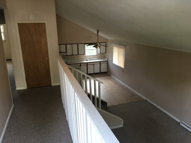 Foto del edificio - 353 Gilmore St