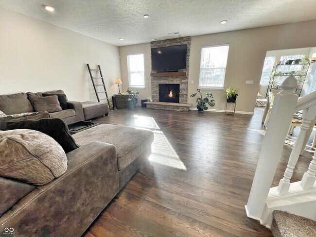 Foto del edificio - 7683 Fairwood Blvd