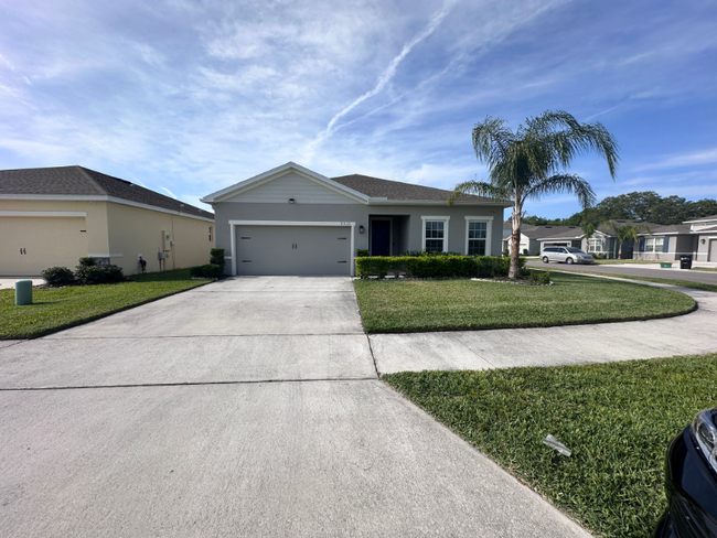 Building Photo - 3510 Lazy River Ter