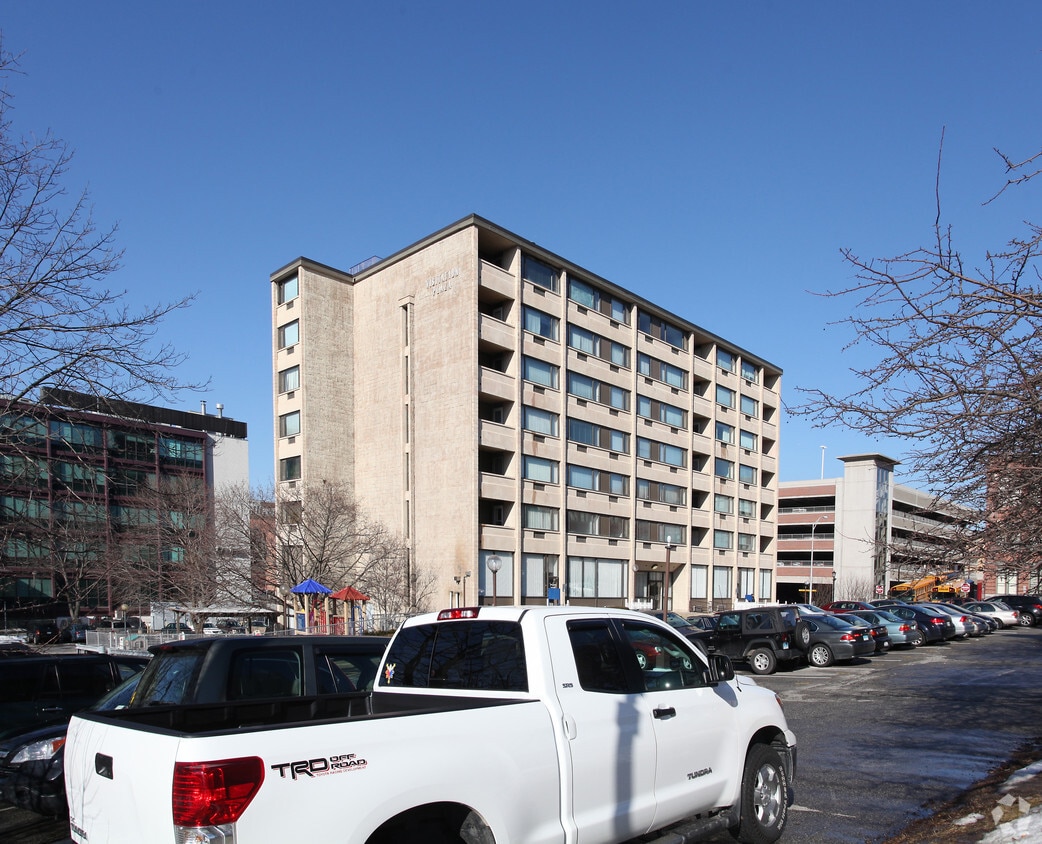 Primary Photo - Jefferson Square Apartments