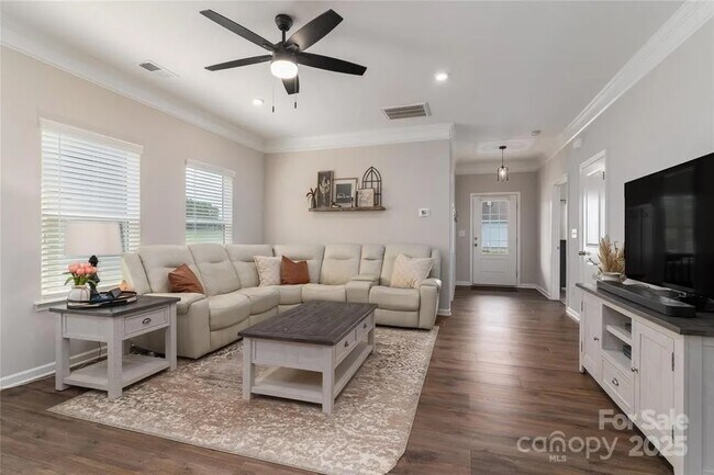 Foto del edificio - 148 Kerri Dawn Ln