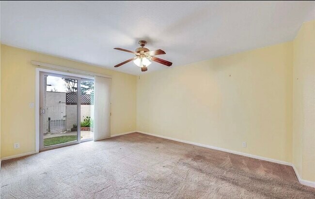 Plano de planta - 710 Santa Rosa Ct