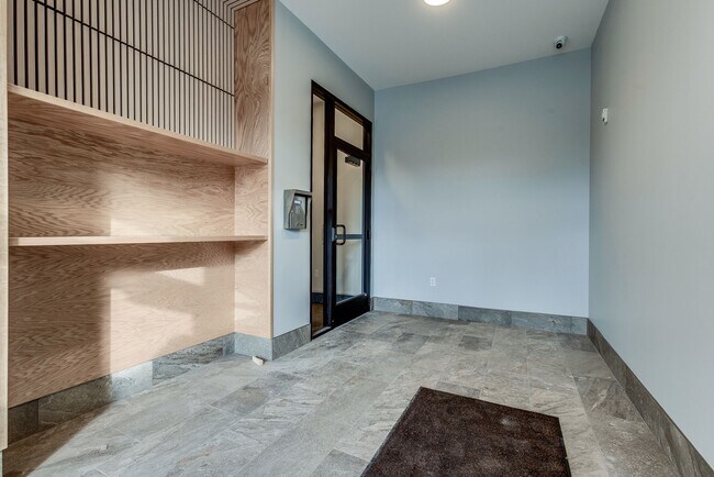 Foto del edificio - Moon Township - Gallery Garden Apartments - Now Leasing!