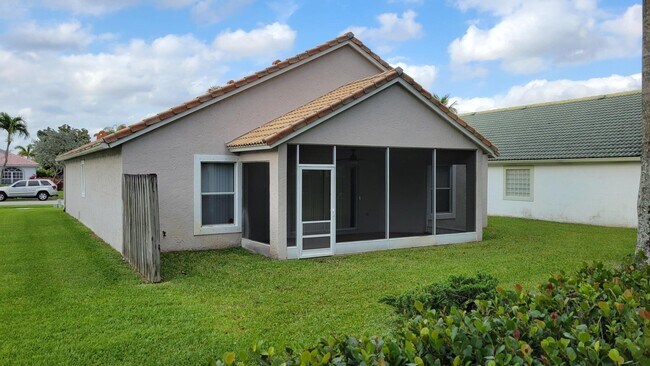 Foto del edificio - 1651 Oak Berry Cir