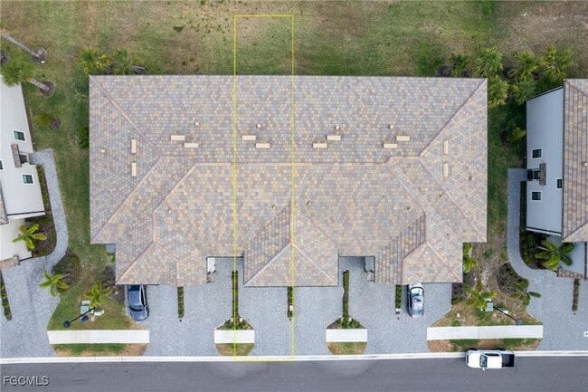 Foto del edificio - 14275 Pine Lodge Ln